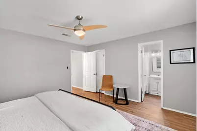 104 Pontiac Drive, Lake Kiowa, TX 76240 - Photo 17