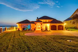 10061 Bluffview Ct, Whitney, TX 76692 - Photo 7