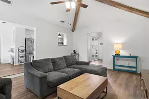 628 Huntwich Dr, Bedford, TX 76021 - Photo 5