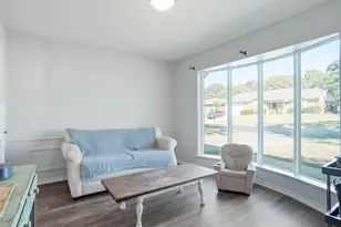 628 Huntwich Dr, Bedford, TX 76021 - Photo 9