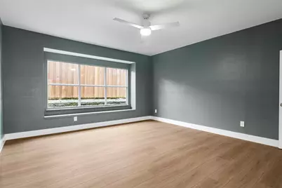 421 Ridge Meade Drive, Lewisville, TX 75067 - Photo 11