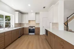 421 Ridge Meade Dr, Lewisville, TX 75067 - Photo 3