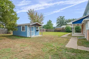 290 Sycamore St, Van, TX 75790 - Photo 33