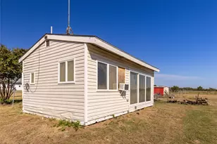 9119 Whiskers Rd, Quinlan, TX 75474 - Photo 3