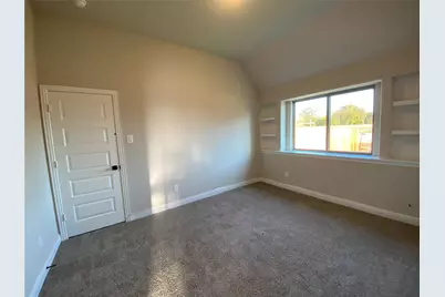 110 Kenilworth Lane, Greenville, TX 75401 - Photo 5