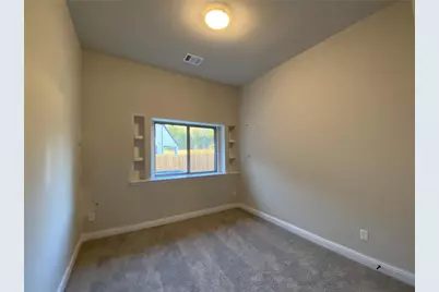 110 Kenilworth Lane, Greenville, TX 75401 - Photo 7