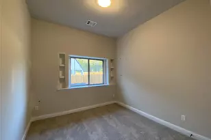 110 Kenilworth Ln, Greenville, TX 75401 - Photo 7