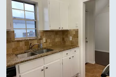 1440 Weiler Boulevard, Fort Worth, TX 76112 - Photo 3