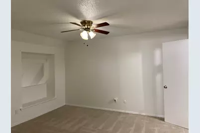 1440 Weiler Boulevard, Fort Worth, TX 76112 - Photo 9