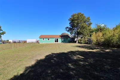 710 E Burleson Avenue, Mart, TX 76664 - Photo 11