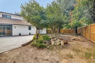 11335 Drummond Cir, Dallas, TX 75228 - Photo 23