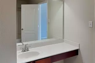 201 Dakota Ridge Dr, Fort Worth, TX 76134 - Photo 9