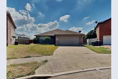 201 Dakota Ridge Drive, Fort Worth, TX 76134 - Photo 1