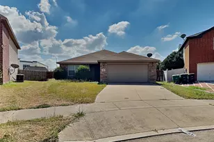 201 Dakota Ridge Dr, Fort Worth, TX 76134 - Photo 1