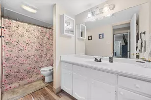 1420 Meadowood Village Dr, Fort Worth, TX 76120 - Photo 19