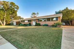 3528 Woodleigh Dr, Dallas, TX 75229 - Photo 3