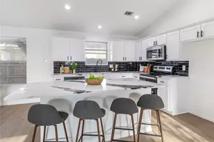 1121 Maplewood Ln, Crowley, TX 76036 - Photo 5