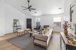 1121 Maplewood Ln, Crowley, TX 76036 - Photo 3