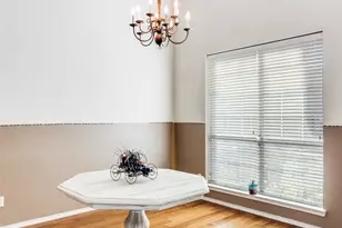 819 Hickory St, Burleson, TX 76028 - Photo 5