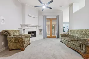 1112 Heather Ln, Carrollton, TX 75010 - Photo 9