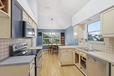 1112 Heather Lane, Carrollton, TX 75010 - Photo 11