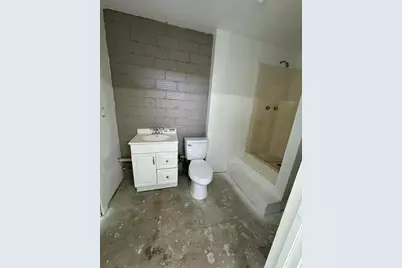 409 N Prairieville Street, Athens, TX 75751 - Photo 17