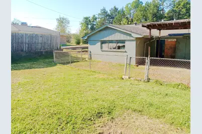 202 Brookhaven Terrace, Commerce, TX 75428 - Photo 17