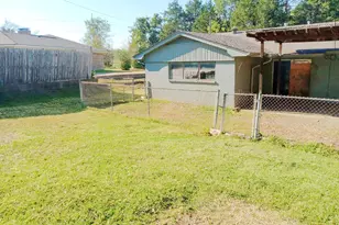 202 Brookhaven Terrace, Commerce, TX 75428 - Photo 17