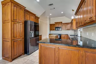 110 Crestway Dr, Cedar Hill, TX 75104 - Photo 11