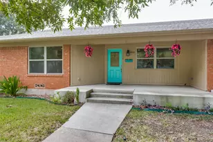 4200 Elmwood Dr, Benbrook, TX 76116 - Photo 5