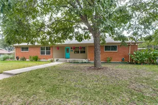 4200 Elmwood Dr, Benbrook, TX 76116 - Photo 3