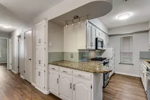 2521 Lone Star Ln, Grapevine, TX 76051 - Photo 9