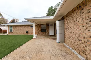 2521 Lone Star Ln, Grapevine, TX 76051 - Photo 25