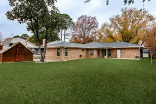 2521 Lone Star Ln, Grapevine, TX 76051 - Photo 3