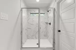 6945 Mustang Isle Dr, Dallas, TX 75228 - Photo 21