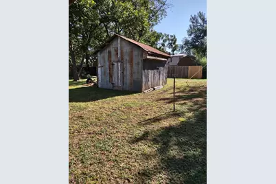 608 N Harrison Street, West, TX 76691 - Photo 5