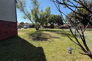 2301 Sweetbriar Ct, Mesquite, TX 75150 - Photo 7