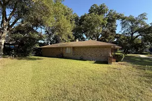 301 Lakewood Dr, DeSoto, TX 75115 - Photo 7
