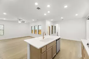 921 Apeldoorn Trl, Little Elm, TX 75068 - Photo 7