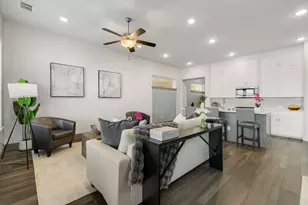 8257 Nunley Ln, Dallas, TX 75231 - Photo 11