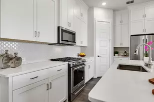 8257 Nunley Ln, Dallas, TX 75231 - Photo 5