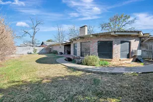 1761 Cynthia Ln, Hurst, TX 76054 - Photo 37