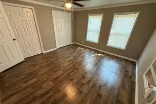 1005 Roberts St, Bowie, TX 76230 - Photo 17