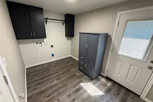 1005 Roberts St, Bowie, TX 76230 - Photo 3