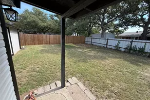 1005 Roberts St, Bowie, TX 76230 - Photo 21