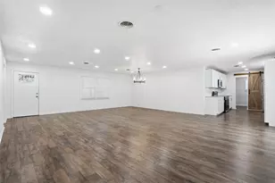 5905 Winifred Dr, Fort Worth, TX 76133 - Photo 5