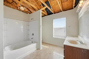 717 Redwing Dr, Saginaw, TX 76131 - Photo 21