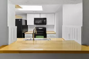 1609 Marsh Ln, Carrollton, TX 75006 - Photo 13