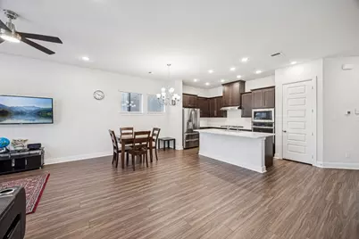 3123 Cliff Swallow Lane, Arlington, TX 76005 - Photo 7