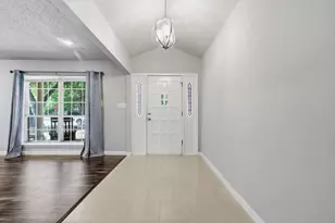 5925 Rayburn Dr, Fort Worth, TX 76133 - Photo 5